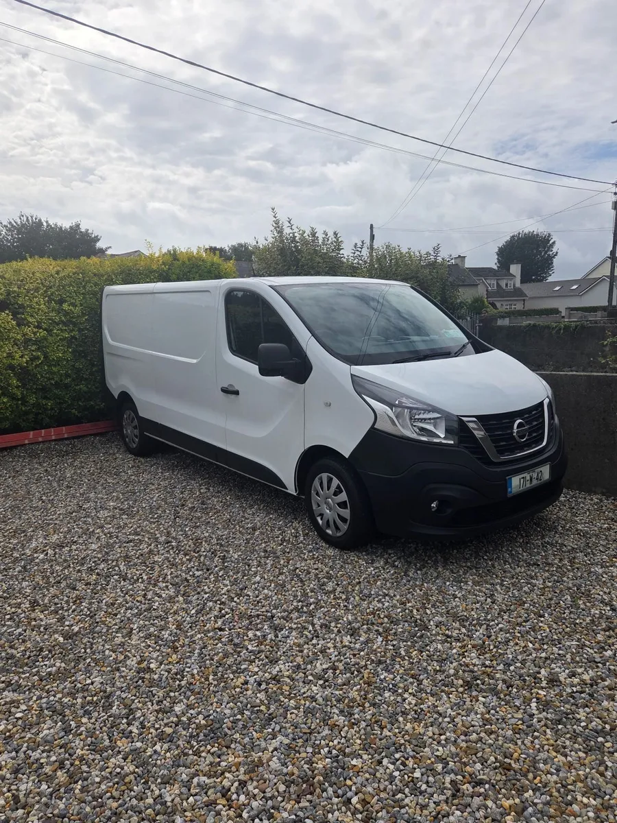 2017 Nissan NV300 - Image 1