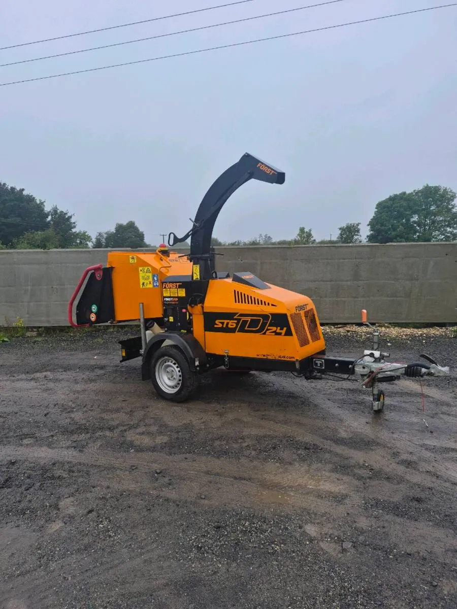 2022 Forst SD6D Wood Chipper - Image 2
