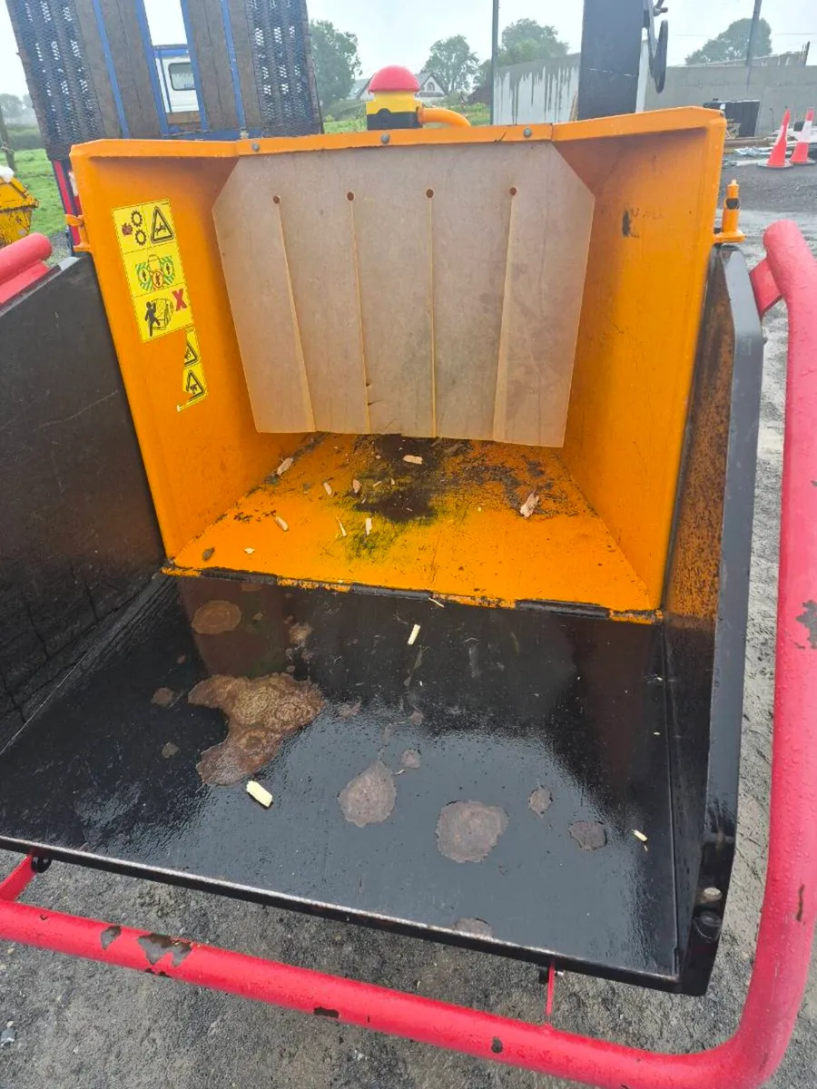 2022 Forst SD6D Wood Chipper - Image 4