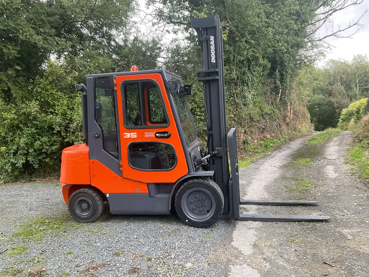 FORKLIFT - Image 3