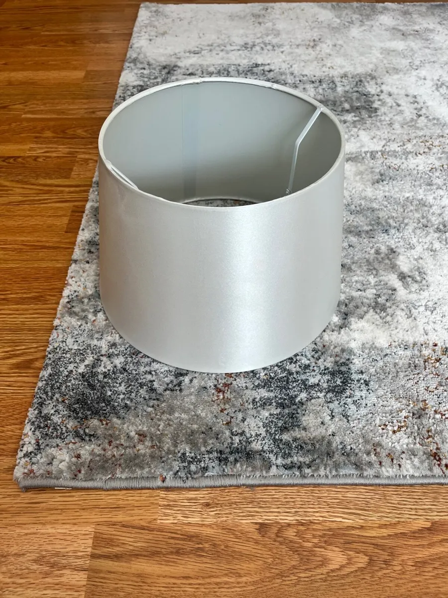 Lamp shade - Image 1