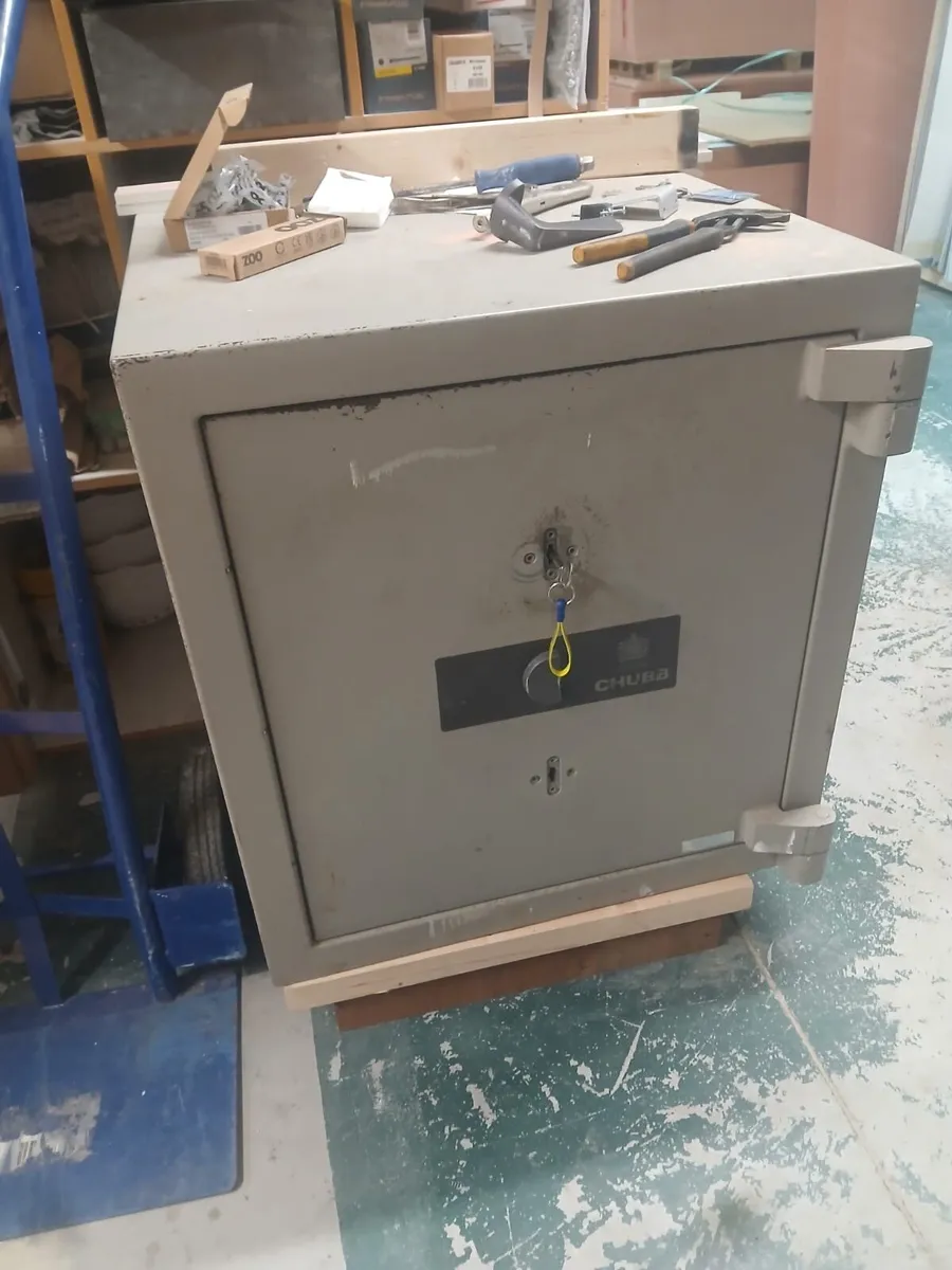 Safe - Image 1