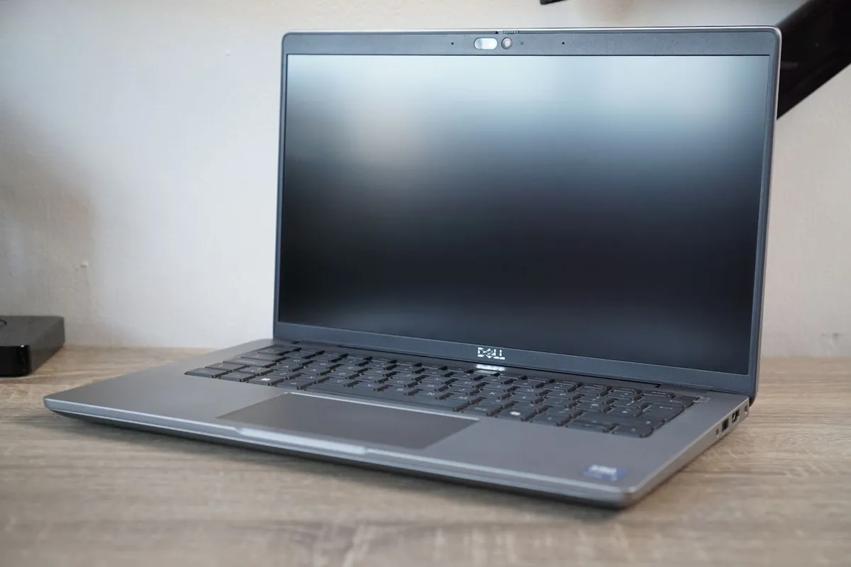 Dell Latitude 5450 | Core Ultra 5 | 16GB DDR5 - Image 4