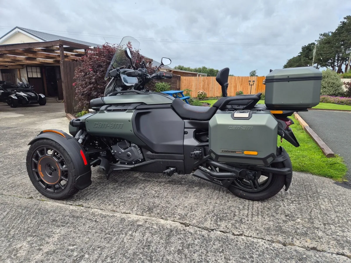 BRP CAN-AM 2026 - Image 3