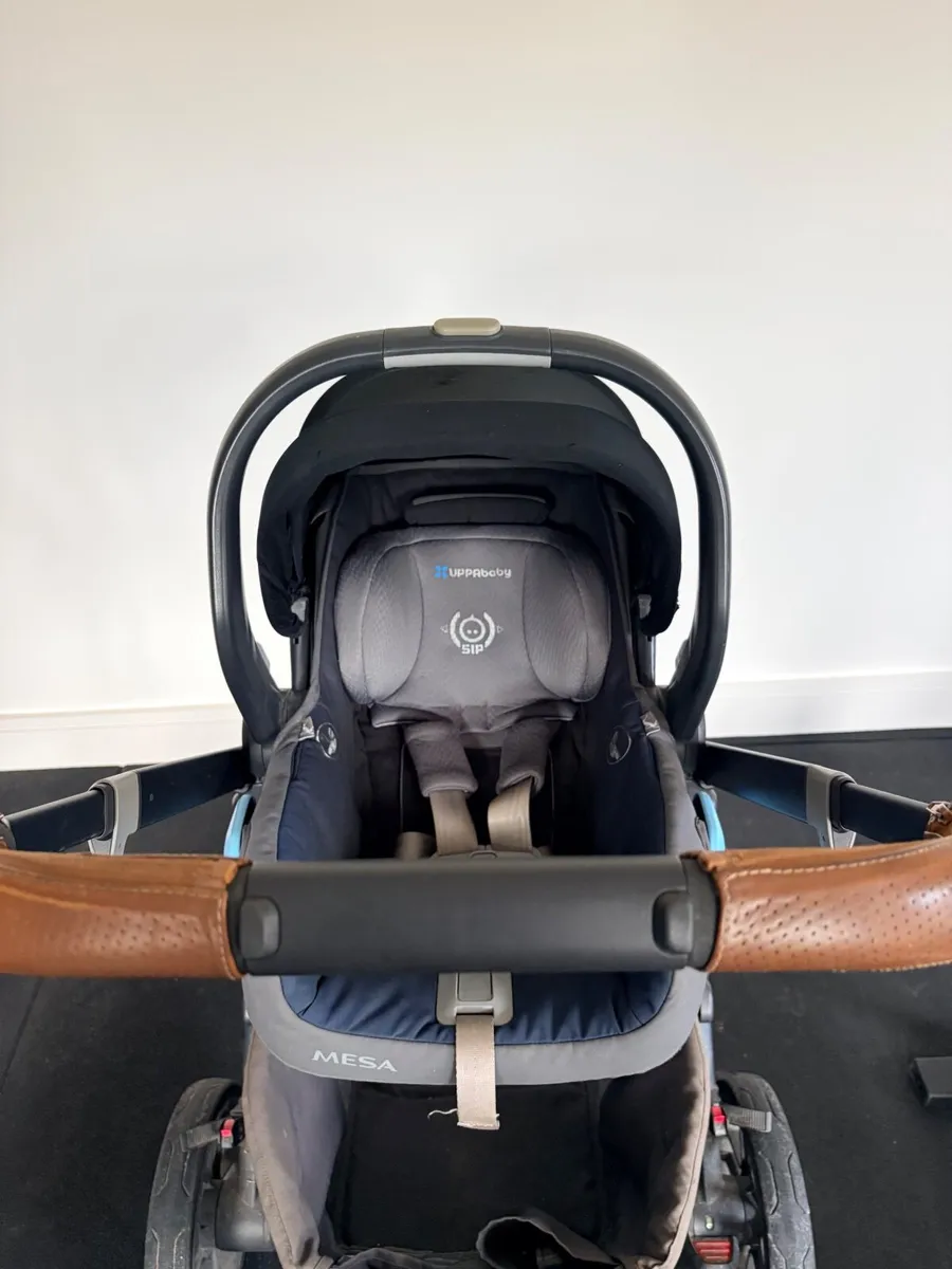 Uppababy car seat - Image 2