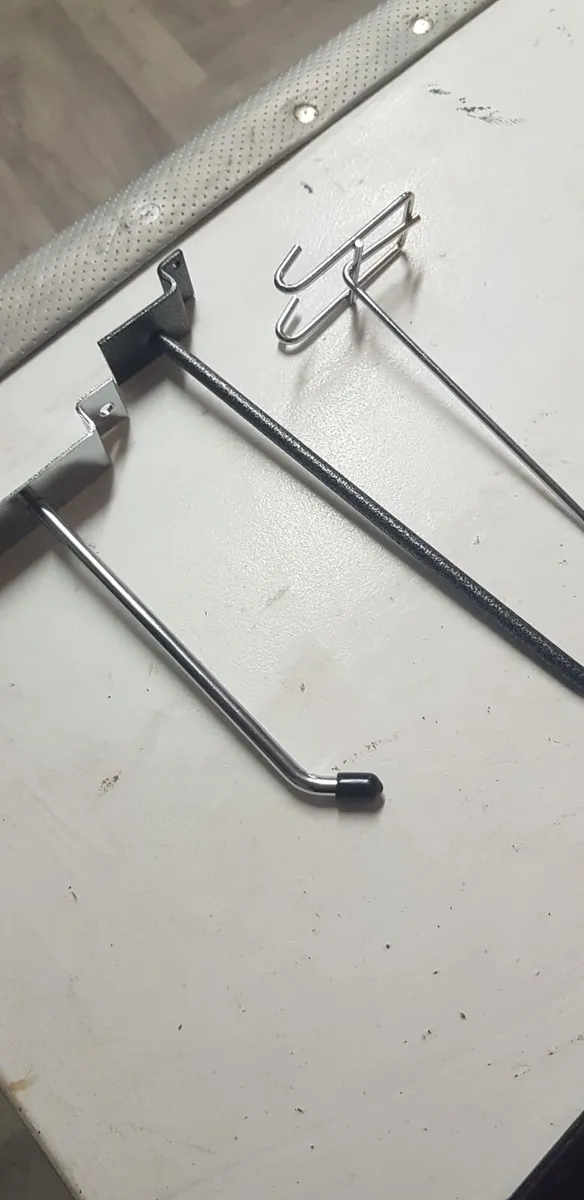 Shop slat hooks - Image 1