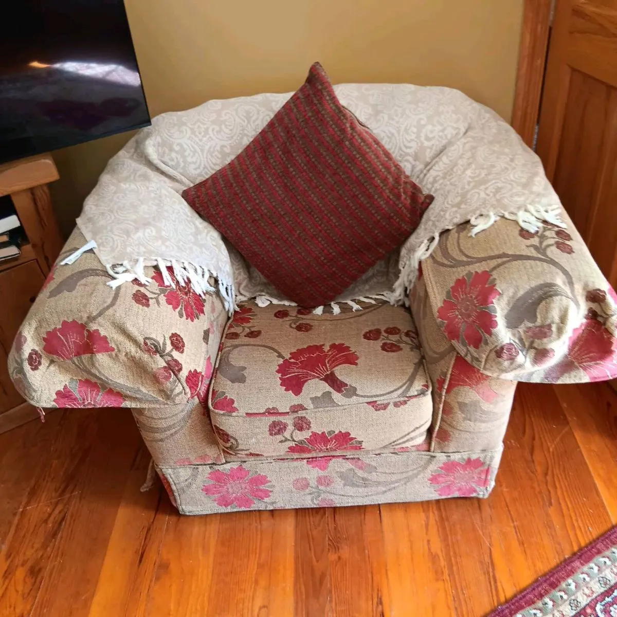 Suite of Furniture - Image 2