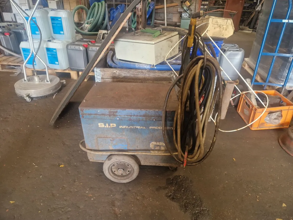 welder - Image 1