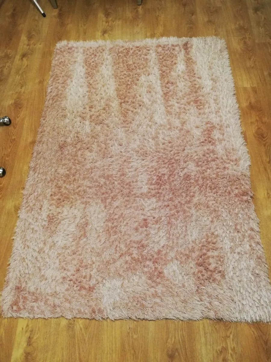 Rug - Image 3