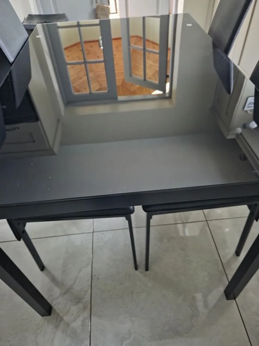 dining table & chairs - Image 3