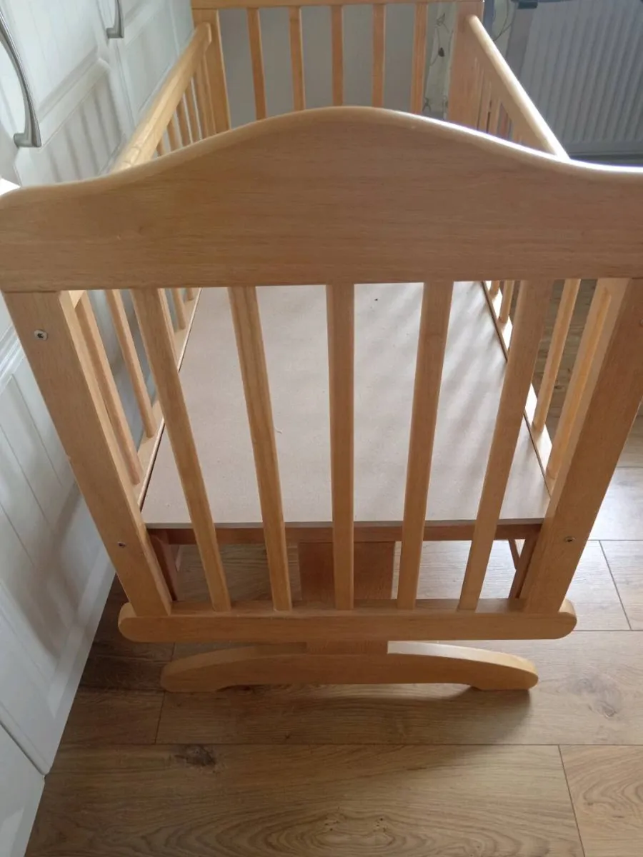 Babylo glider crib - Image 3