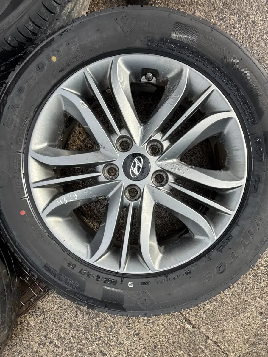 2013 HYUNDAI IX35 17" ALLOY WHEELS - Image 2