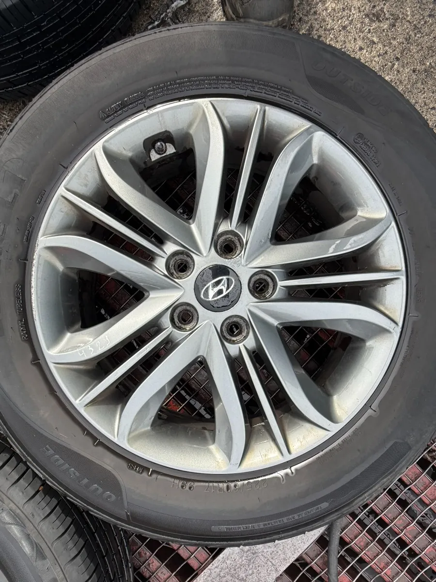 2013 HYUNDAI IX35 17" ALLOY WHEELS - Image 3