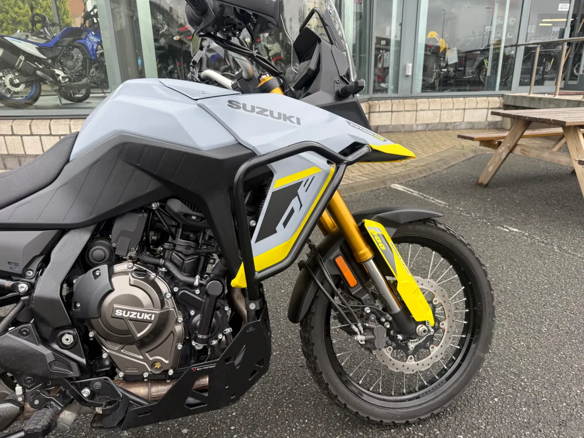 2023 Suzuki V Strom 800 DE Adventure - Image 2