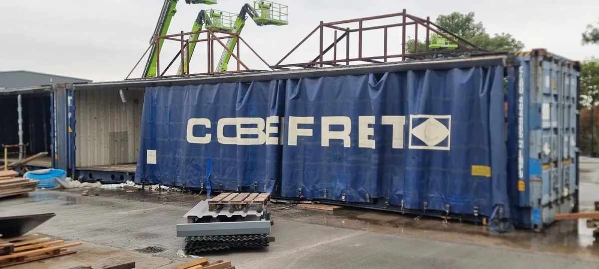 45ft Curtain Side Container - Image 1