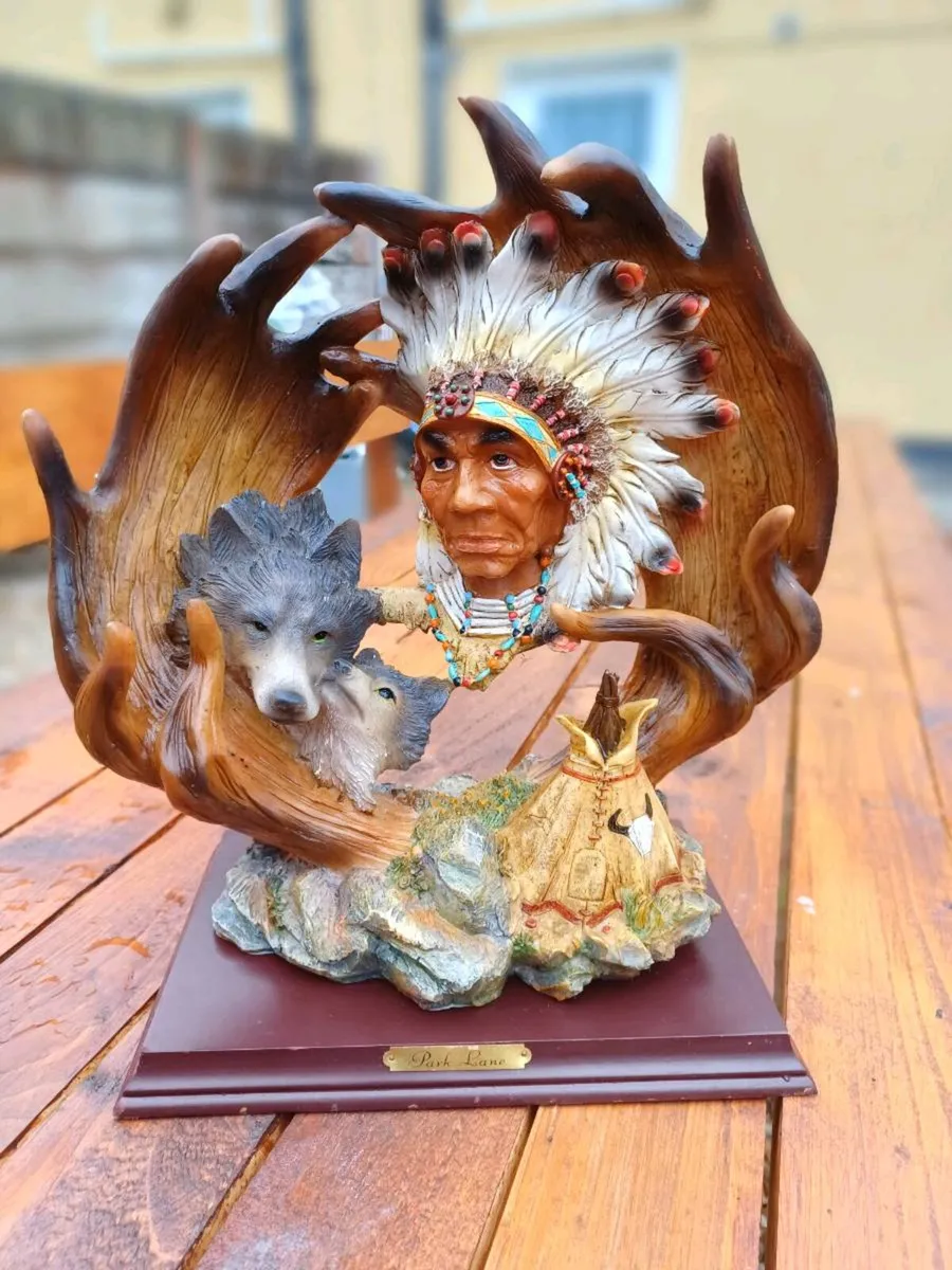 Vintage Native American Figure - Image 3