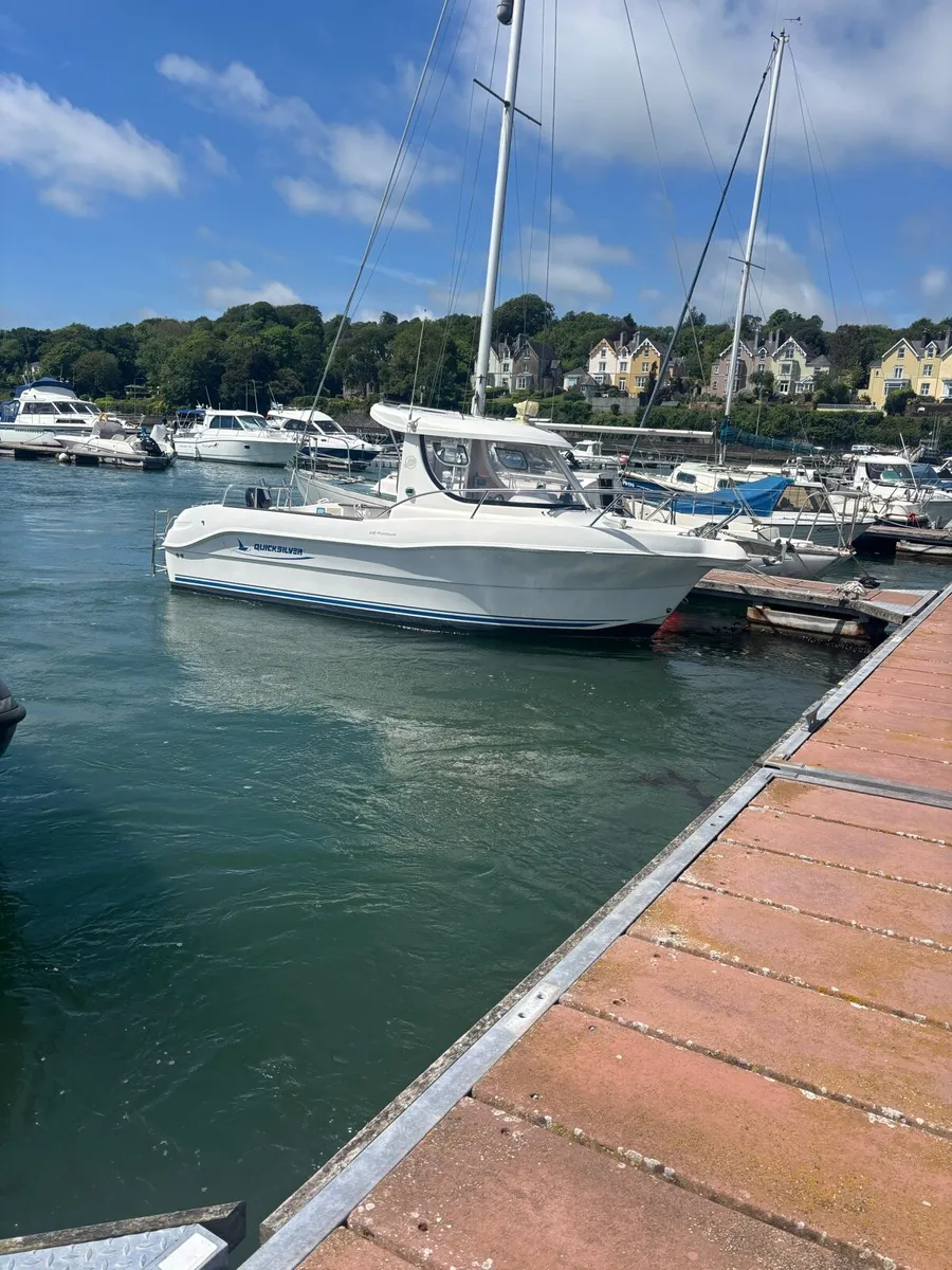 Quicksilver pilothouse 4 a RIB ??
