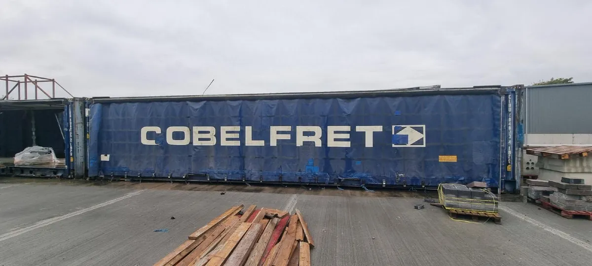 45ft Curtain Side Container - Image 4