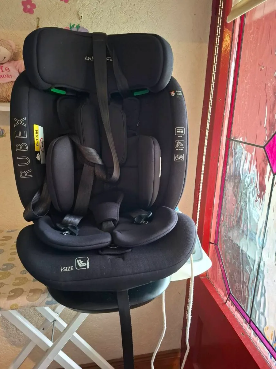 Car seat - Image 1