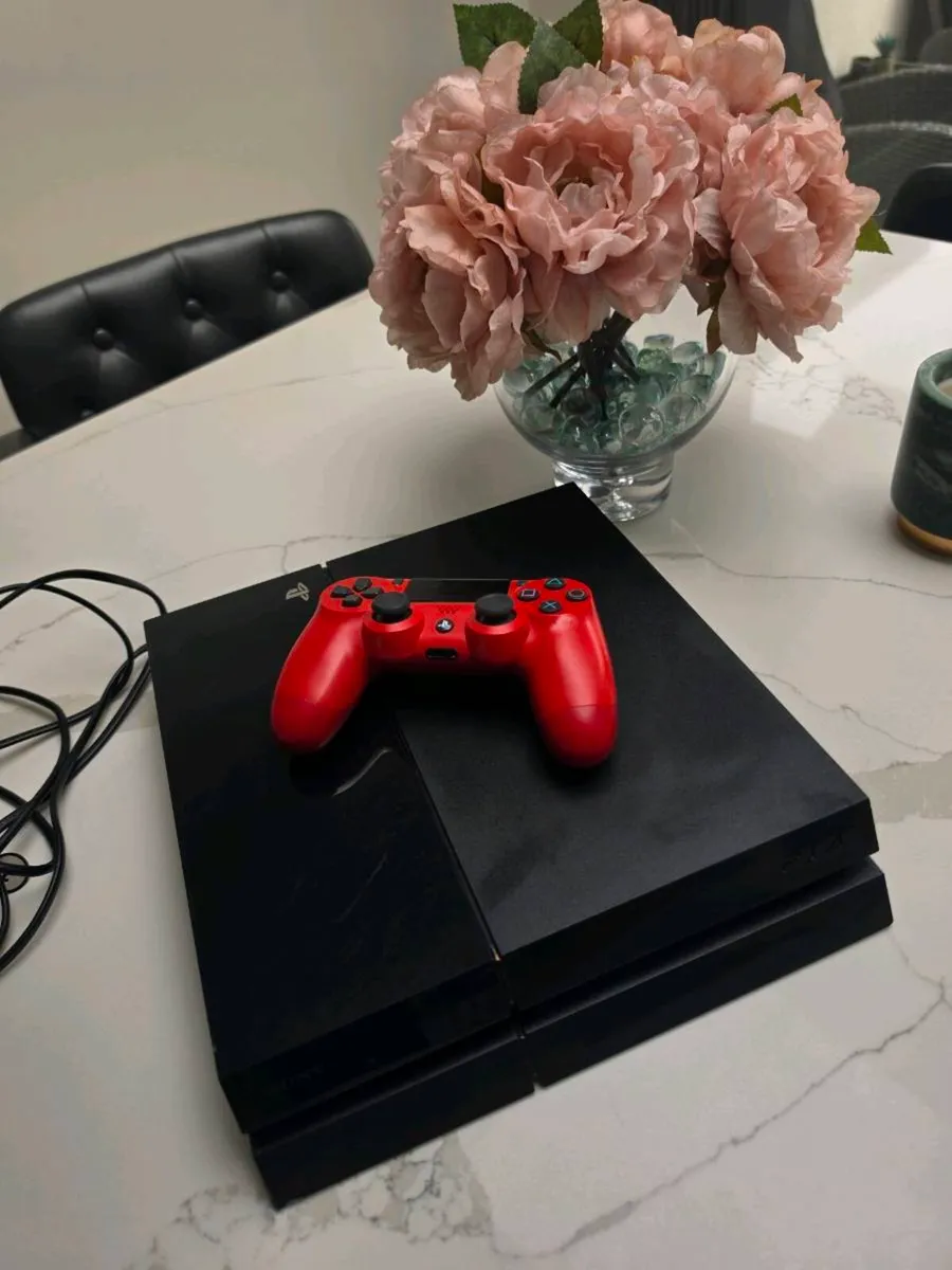 Sony Playstation 4 - Image 1