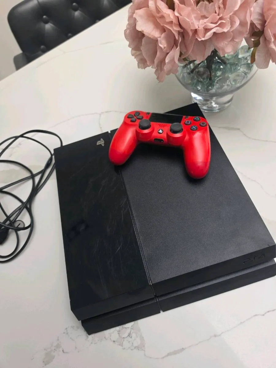 Sony Playstation 4 - Image 2