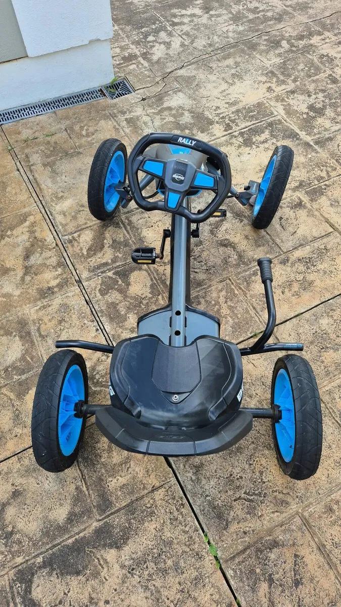 Berg Rally APX blue go kart - Image 3