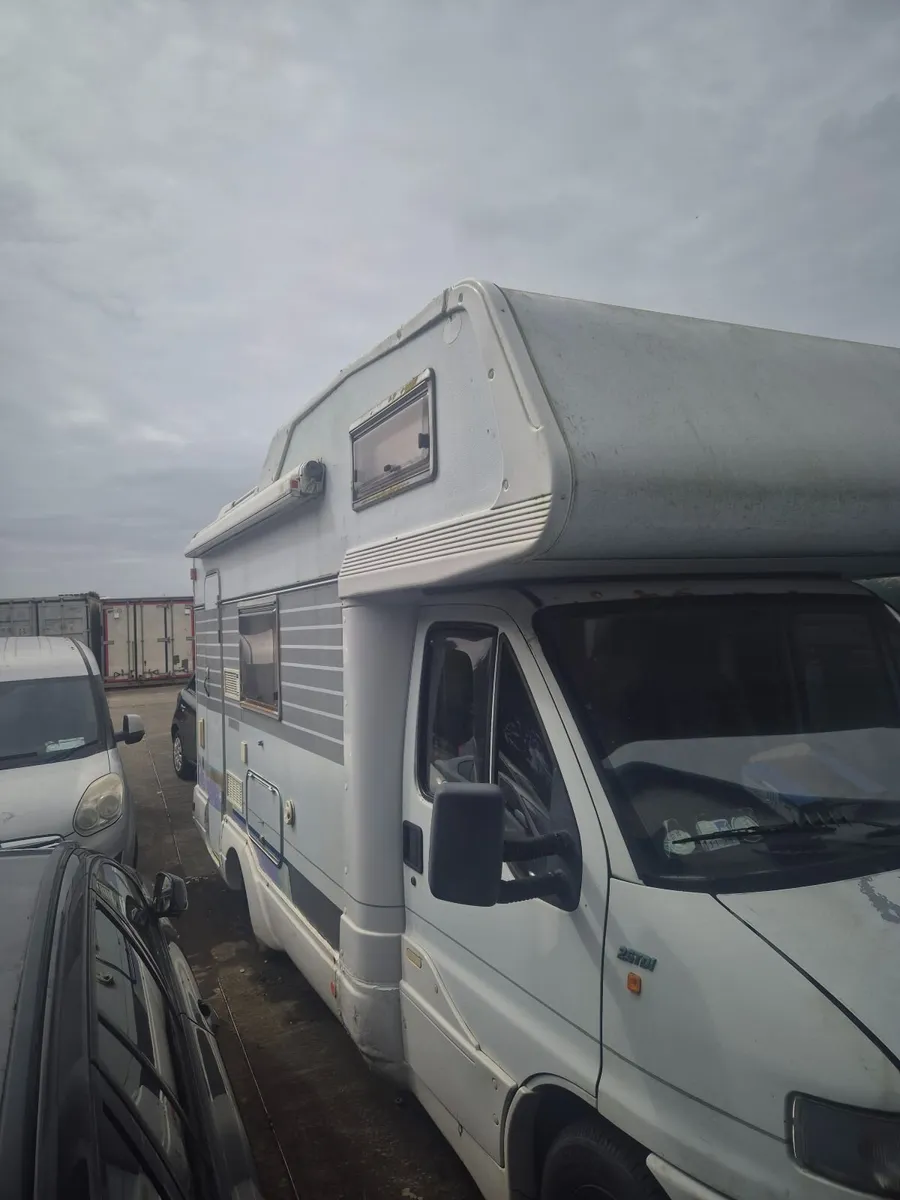 Camper - Image 1