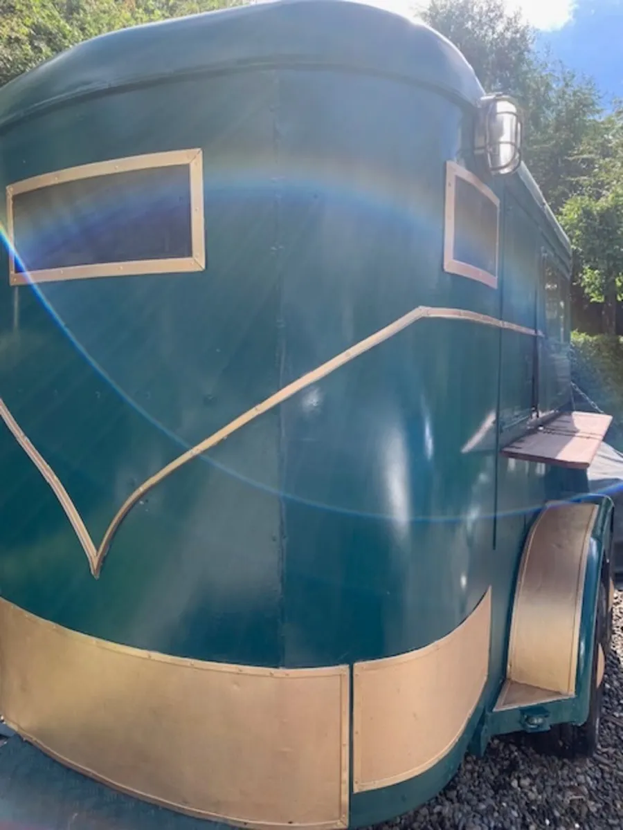 American Retro Original Catering Trailer - Image 3