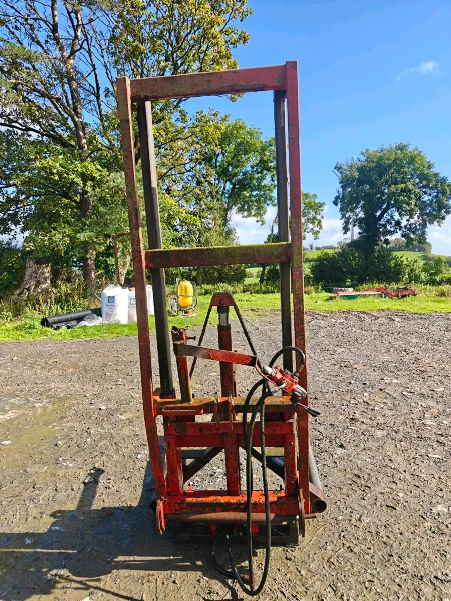 Bale Mast - Image 3