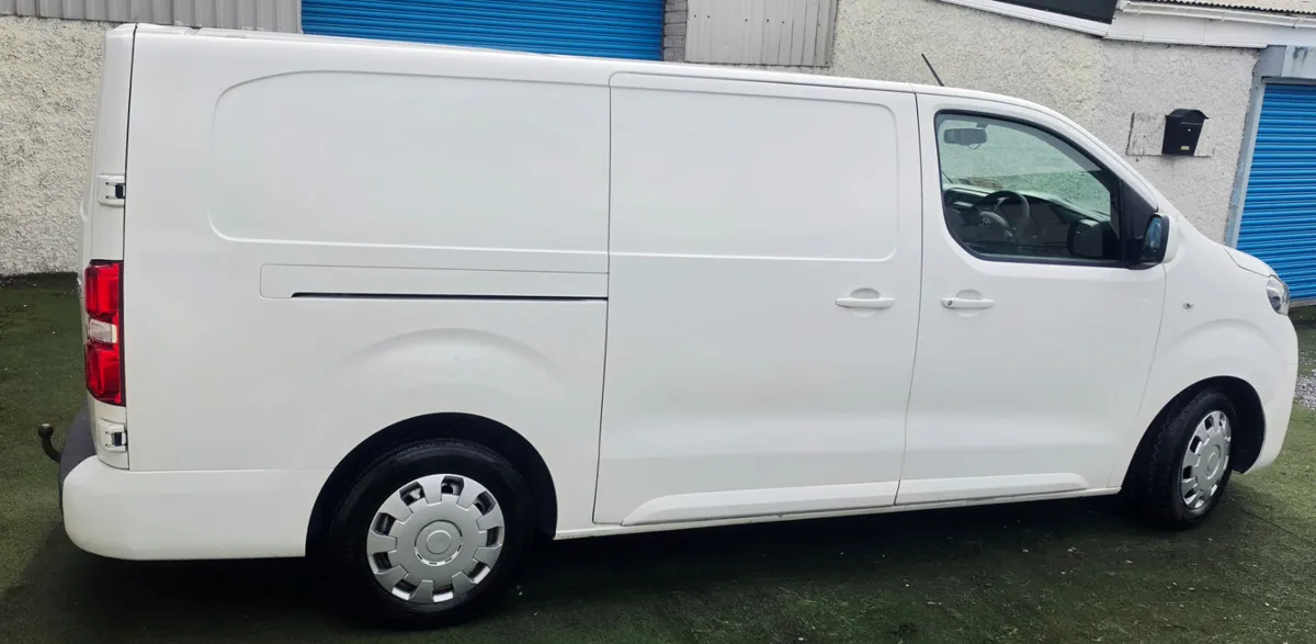 Toyota Proace LWB NEW DOE 08.27 2.0TD 150BHP - Image 4