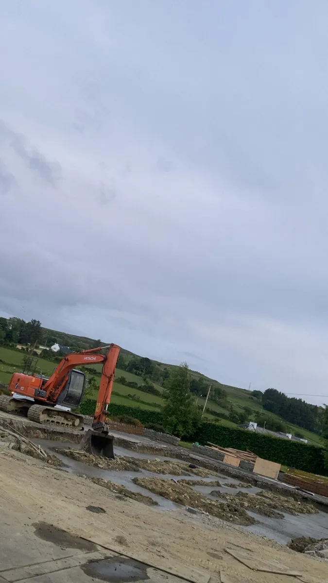 digger hire - Image 1