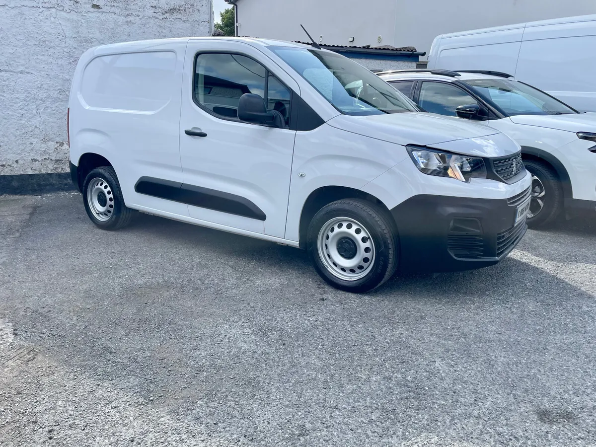 Peugeot Partner Active Plus 1.5HDI Diesel SWB,2023 - Image 2