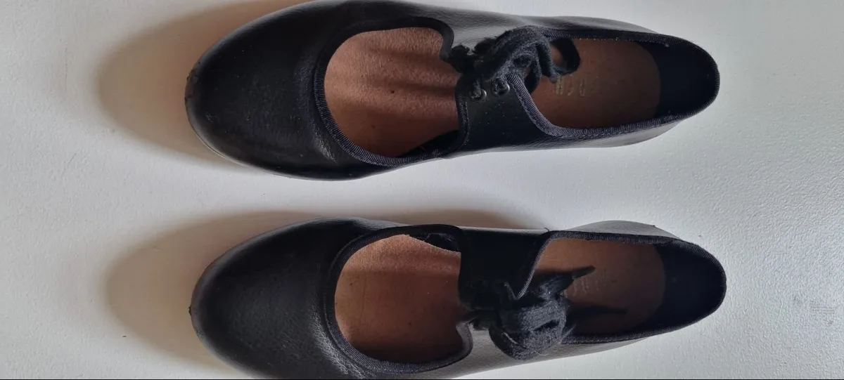 Kids tap dance shoes - Image 1