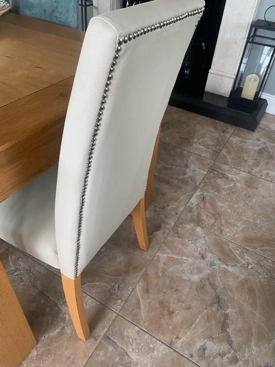 Dining chairs - Image 1
