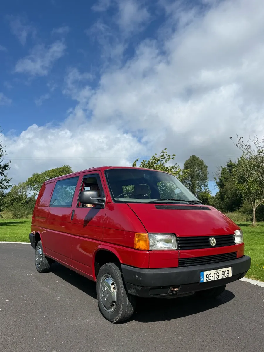 1993 Volkswagen transporter T4 - 5 seater camper - Image 1