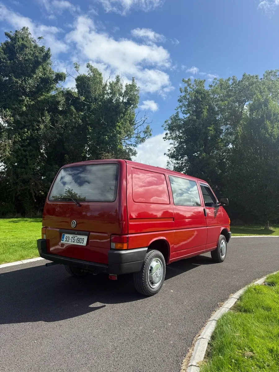 1993 Volkswagen transporter T4 - 5 seater camper - Image 3