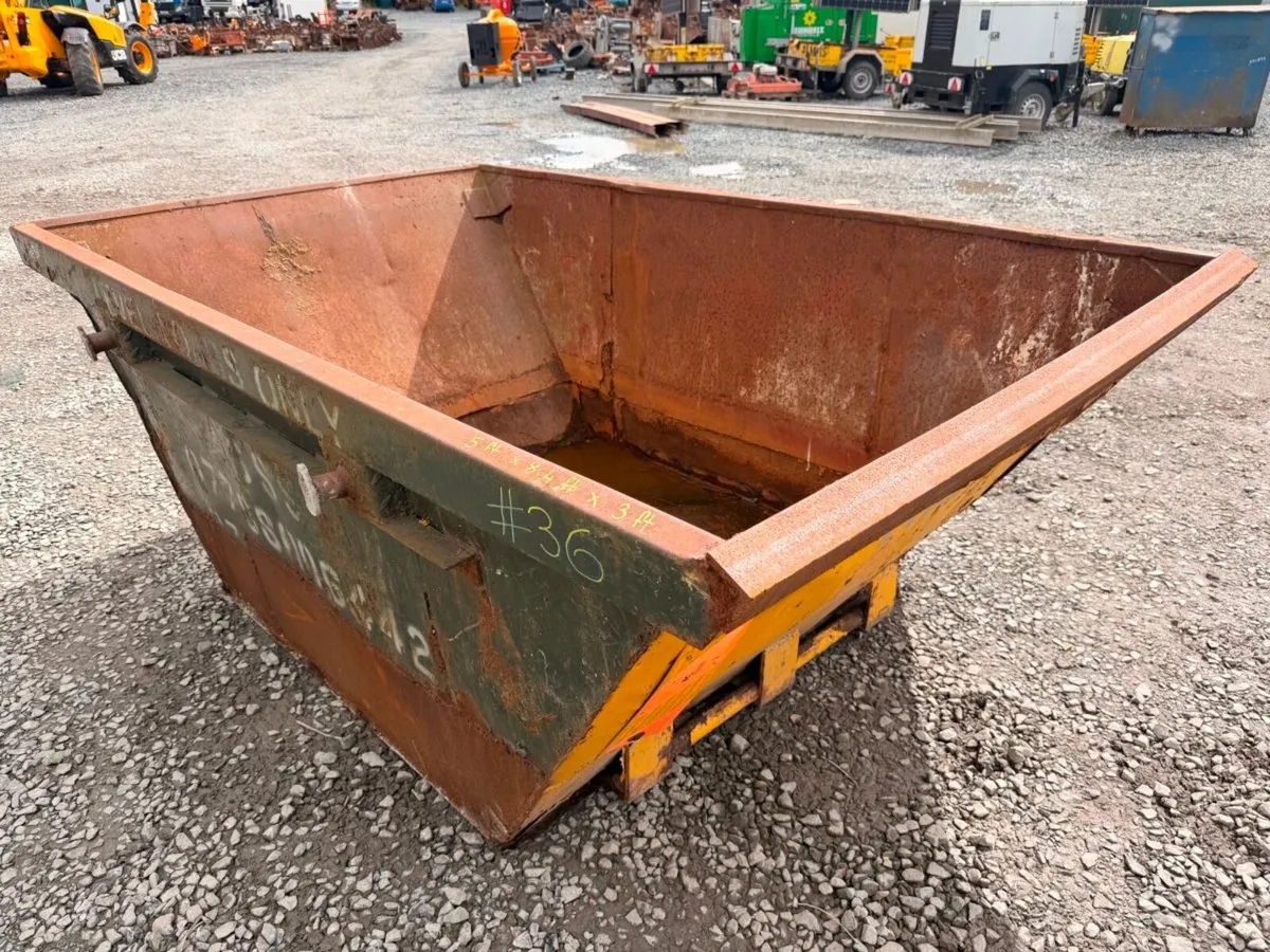 4 yard yrd chain lift builders rubbish rubble skip - Image 3