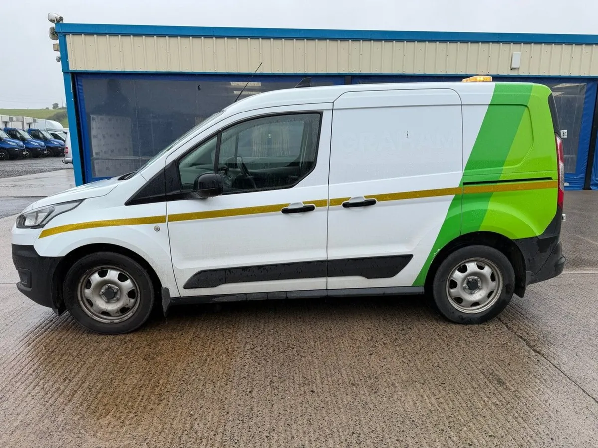 FORD TRANSIT CONNECT 220 BASE 1.5 TDCI CREW VAN - Image 4