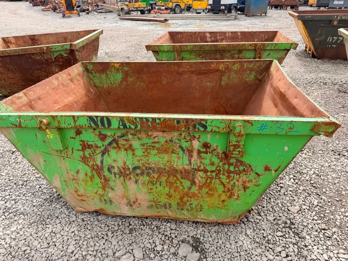 2 yard yrd chain lift builders rubbish rubble skip - Image 4