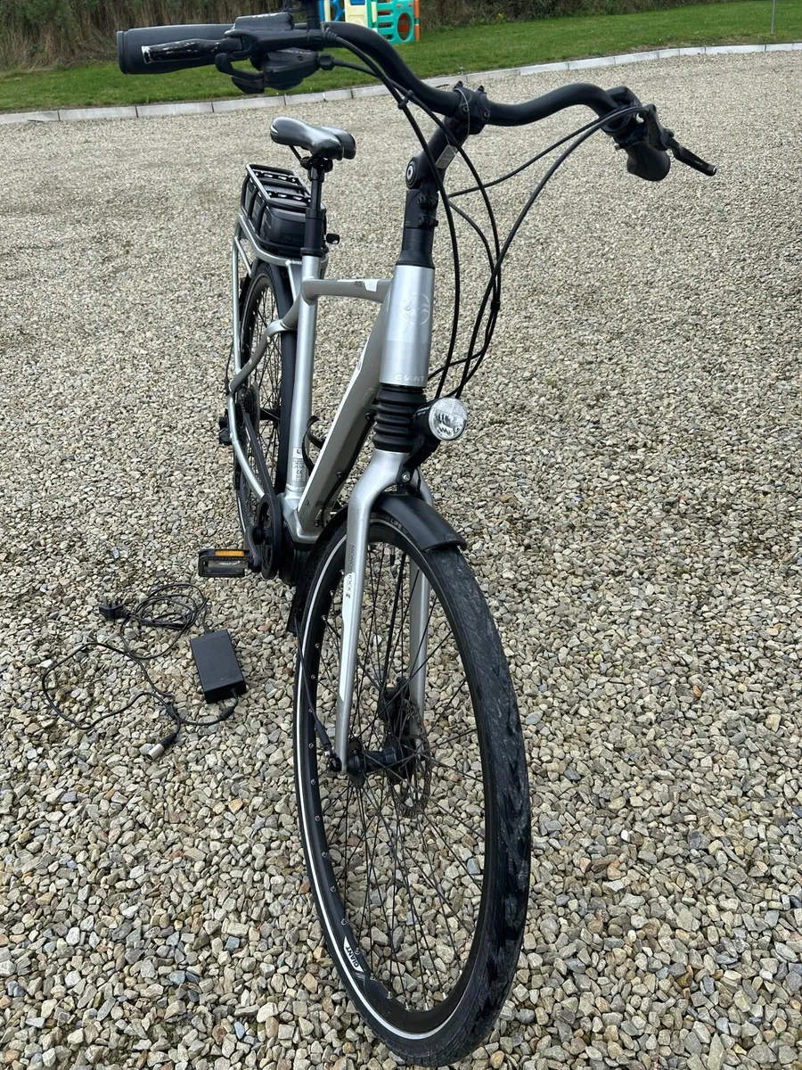 Giant Electric Hybrid Bike - Image 2