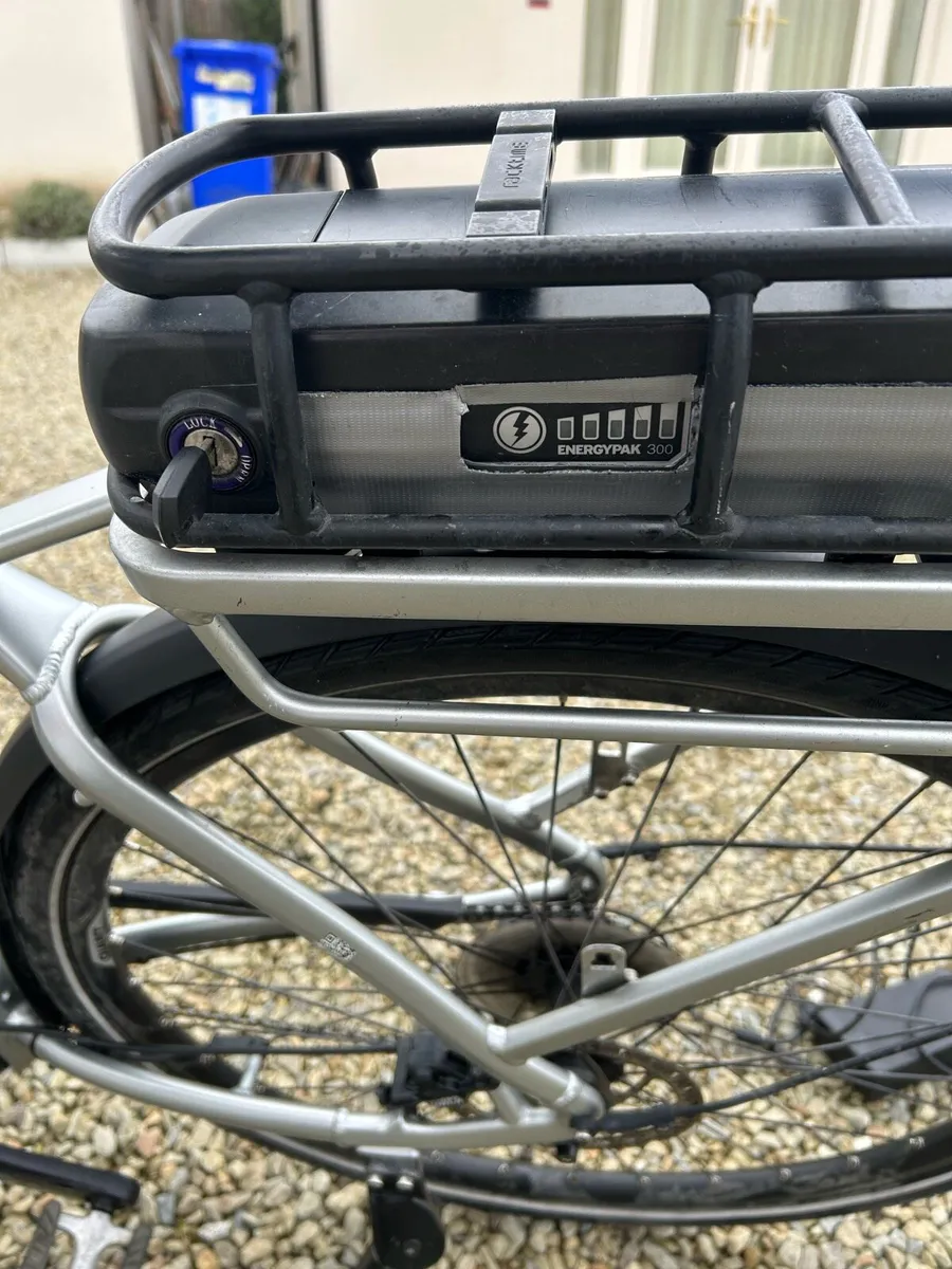 Giant Electric Hybrid Bike - Image 3