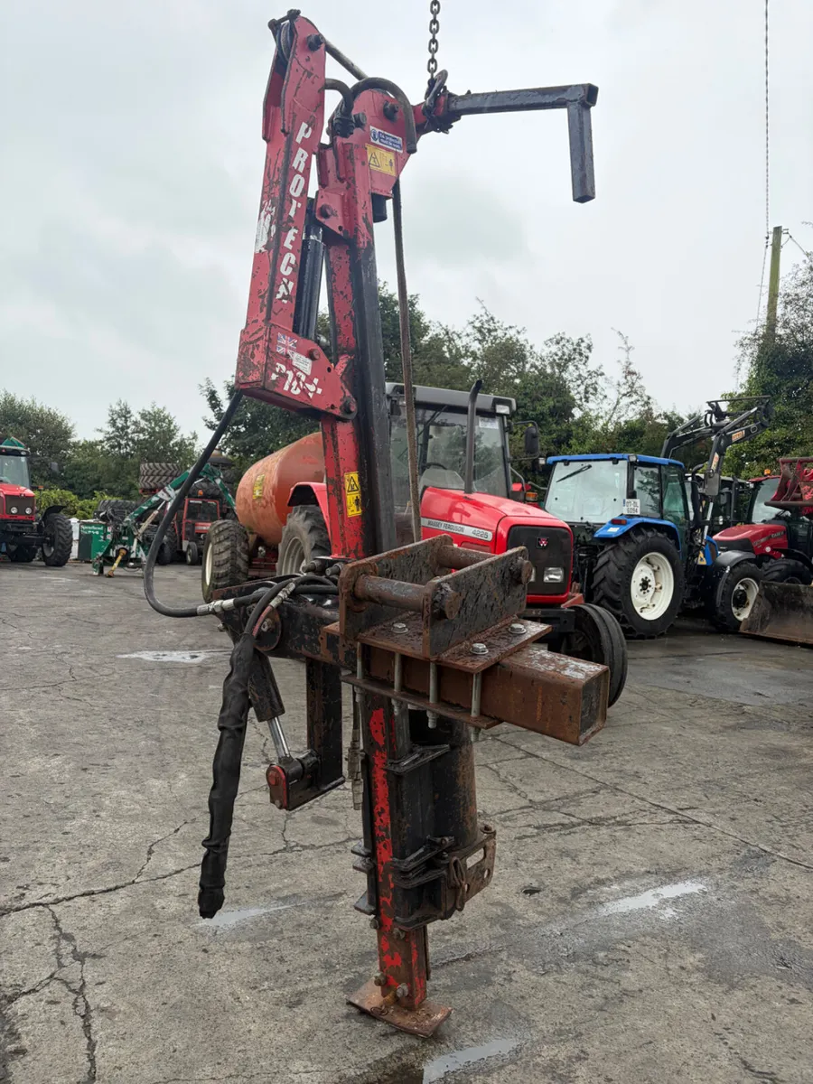 Protec Post Knocker to suit digger - Image 2