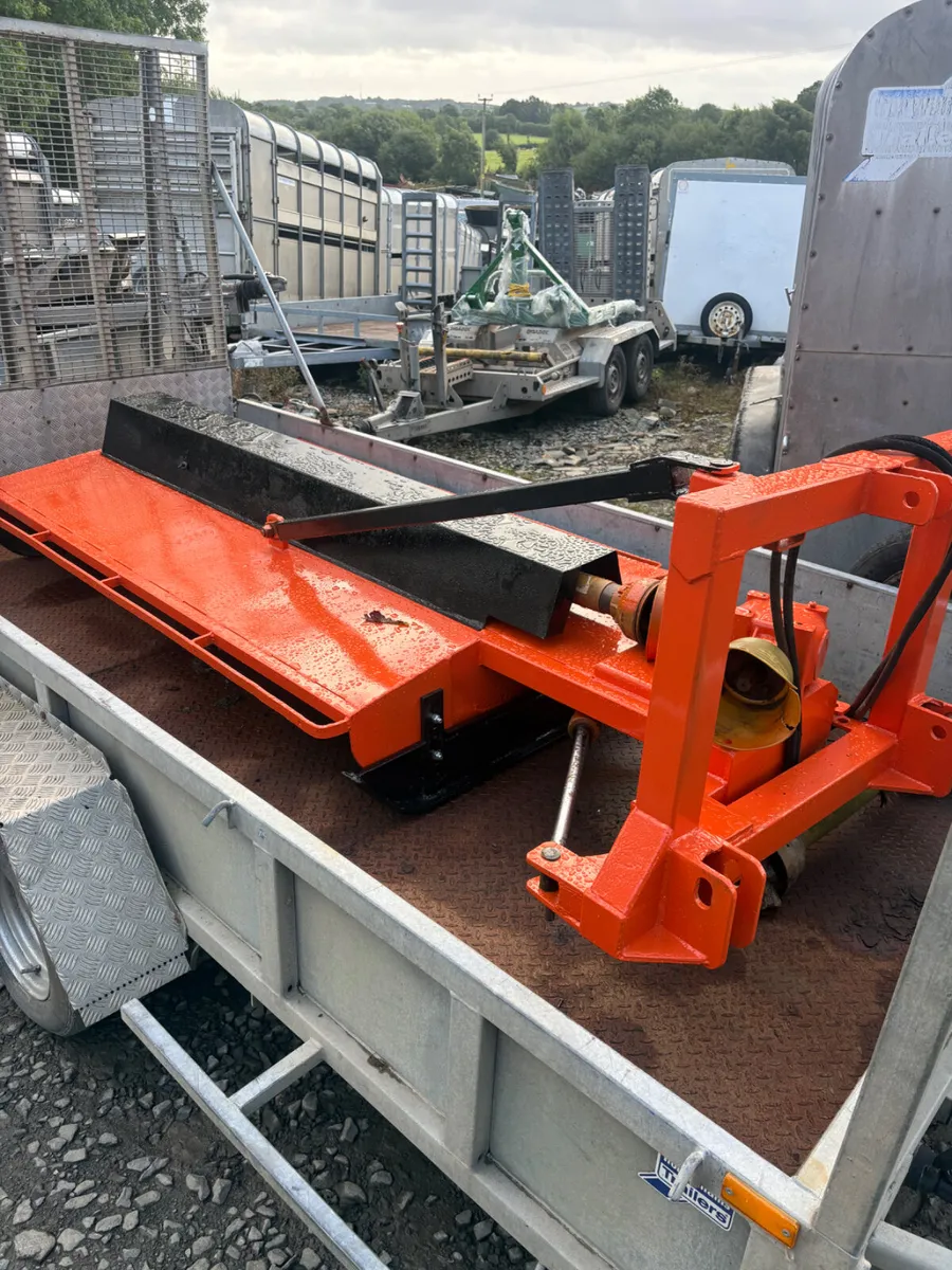 Abbey fully offset topper - Image 1