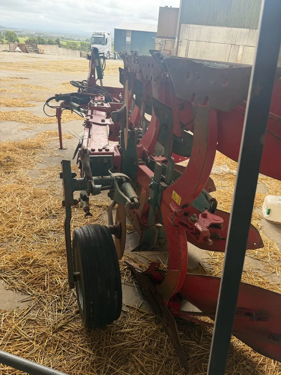Farm machinery - Image 3