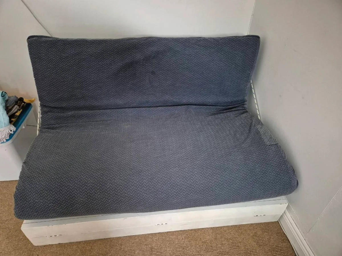 Futon - Image 1