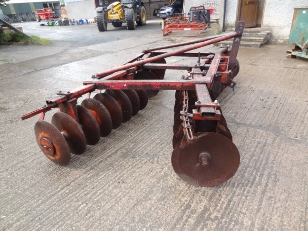 Massey Ferguson 28 10FT Mounted Disc Harrow - Image 4