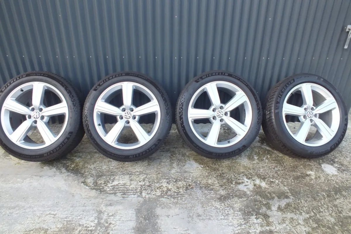 Audi / VW 20" Alloys (IMMACULATE). - Image 1