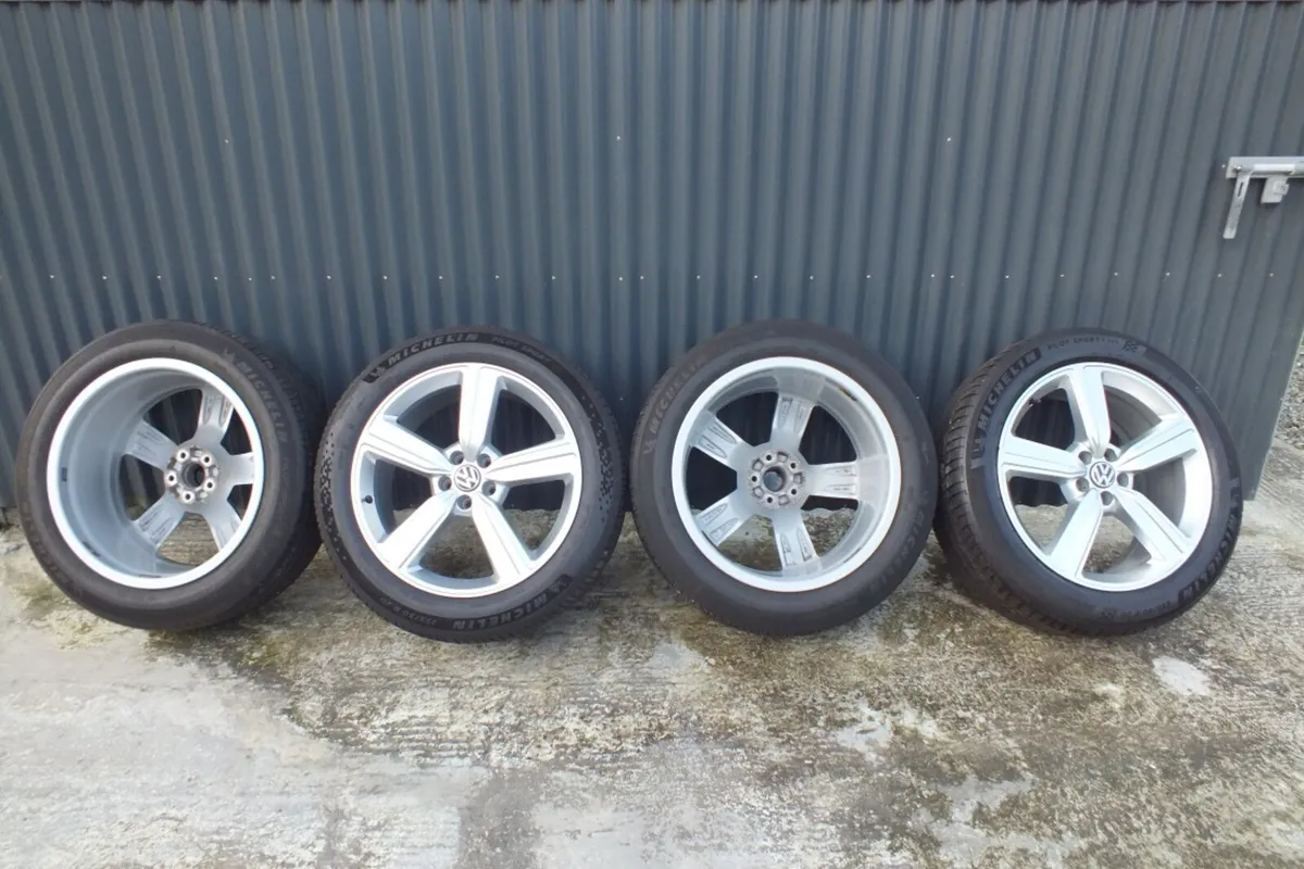 Audi / VW 20" Alloys (IMMACULATE). - Image 2