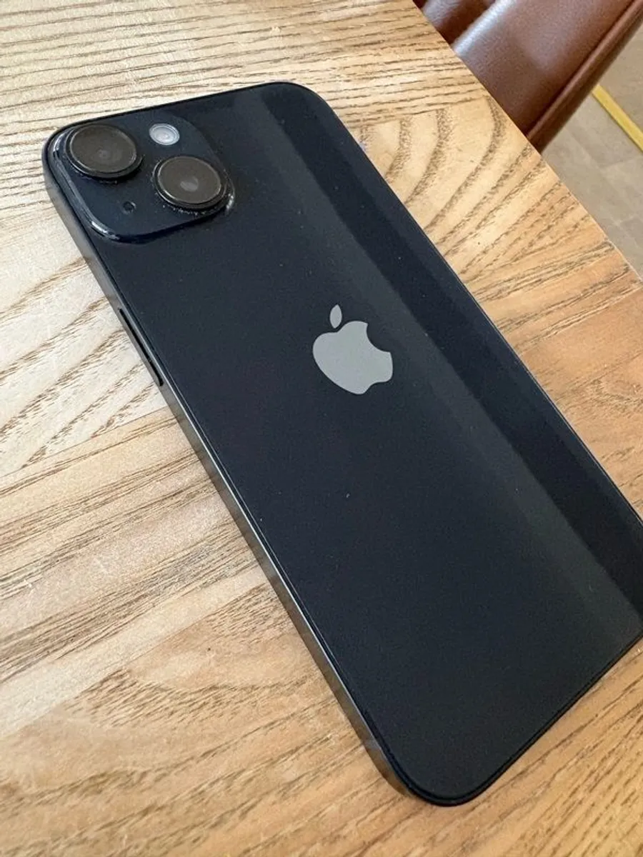 iPhone 14 - Image 4