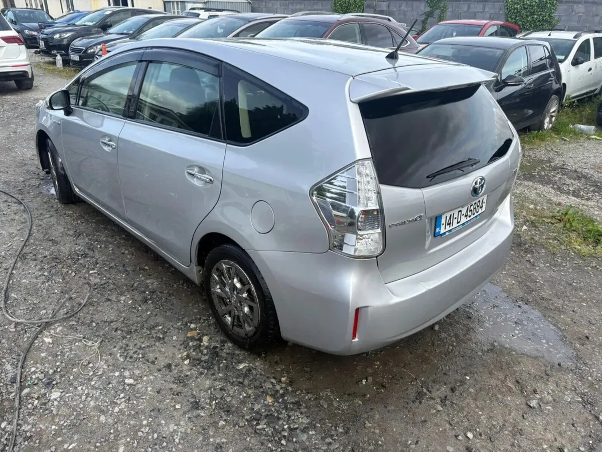 2014 Toyota Prius 7 Seats 1.8 Hybrid - Image 2